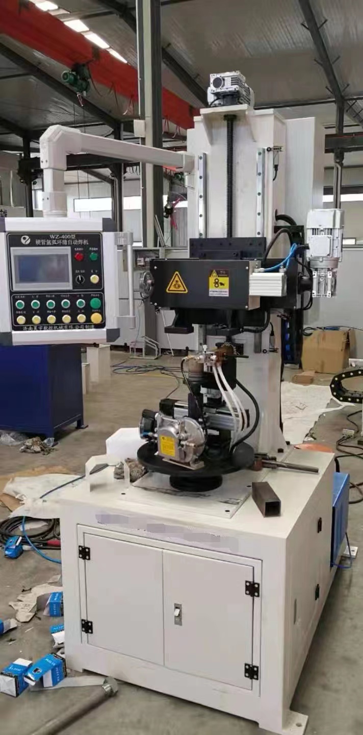 高压油缸自动焊接设备